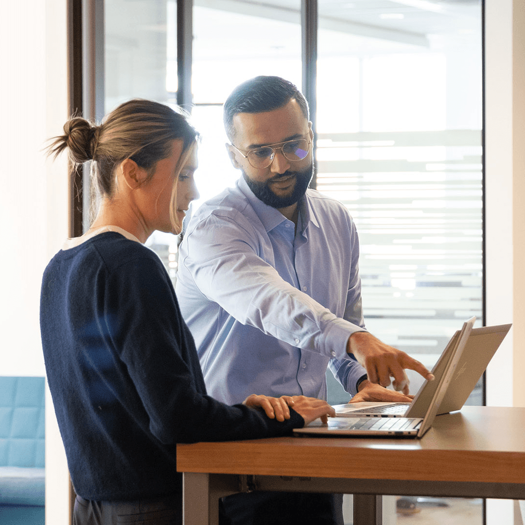 element-standup-meeting-collaboration-1-1 element-standup-meeting-collaboration-1-1